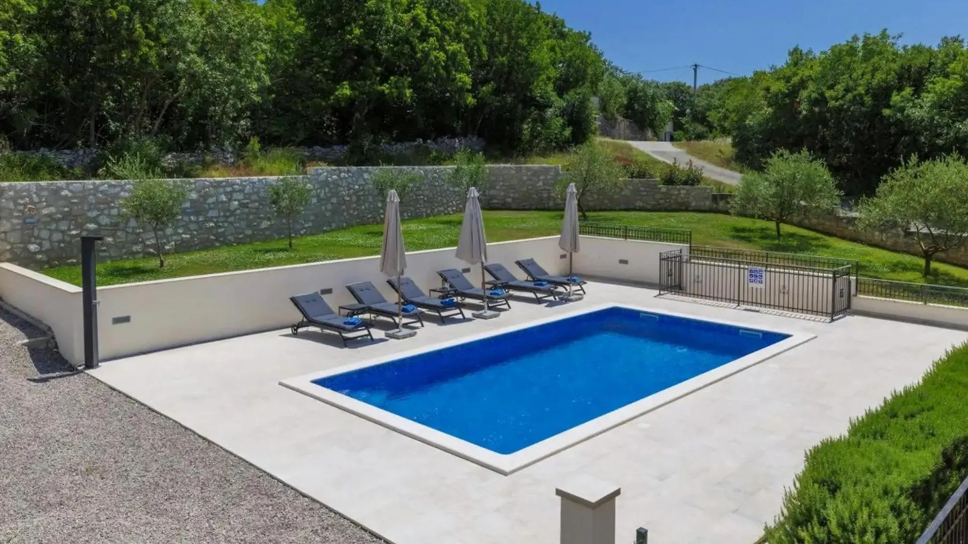 Schoene Villa Camellia Mit Privatem Pool Trgetari 0*,